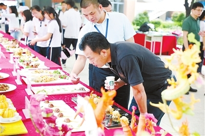 2019年珠海市職業教育活動周啟動 各色美食展示令人大飽口福